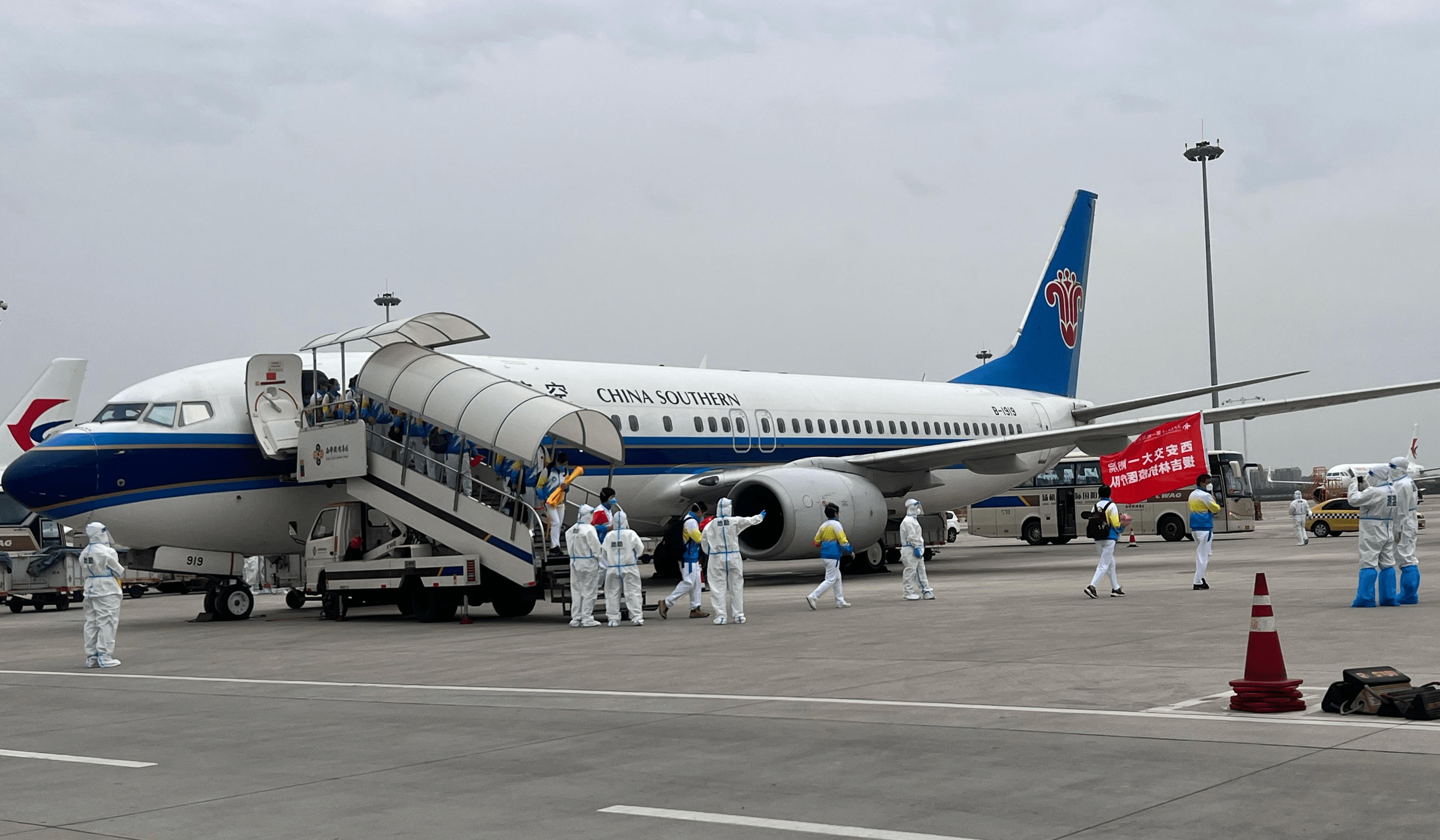 法甲今夜再迎强敌，马德里竞技绝杀压哨，主帅态度——气氛紧张，医务组通报恢复的简单介绍